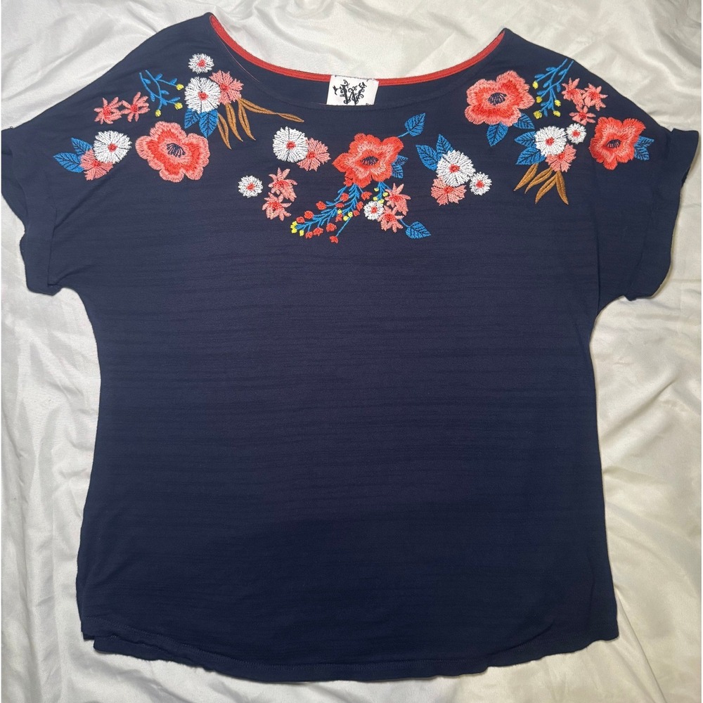 W by Who Wear What When Where Embroidered Top Womens S Navy Blue Floral Boho Tee